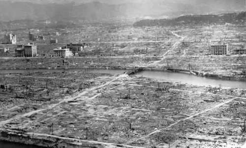 مدينة هيروشيما بعد نزول القنبلة عليها